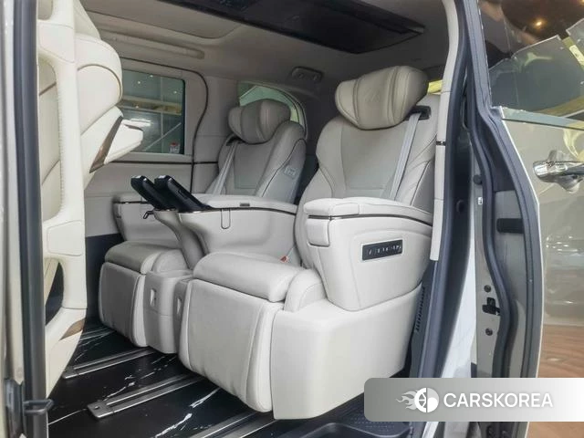 Lexus LM id 4314265 из Китая 17