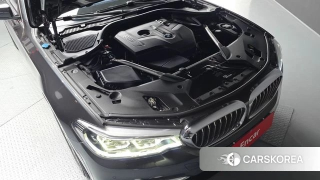 BMW 5 Series (G30) id 4304730 из Кореи 16
