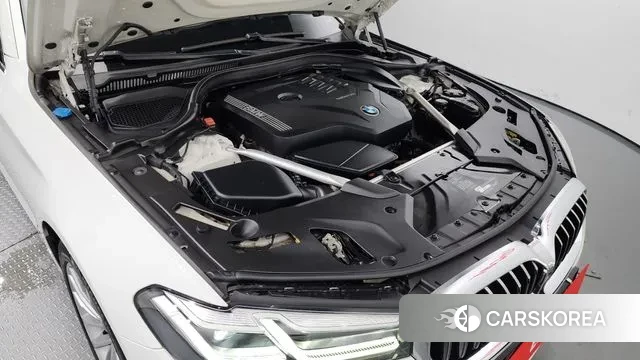 BMW 5 Series (G30) id 3095093 из Кореи 16