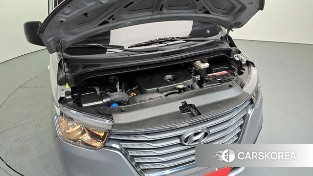 Hyundai The New Grand Starex id 3899569 из Кореи 16
