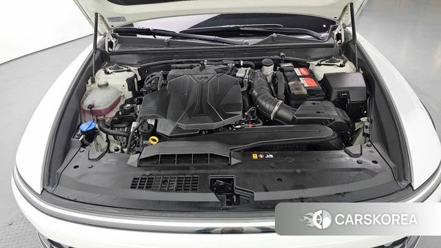 Hyundai Grandeur (GN7) id 3876837 из Кореи 16