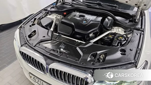 BMW 5 Series (G30) id 3520373 из Кореи 16