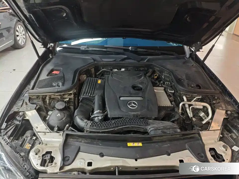 Mercedes-Benz E-Class id 4680808 из Китая 7