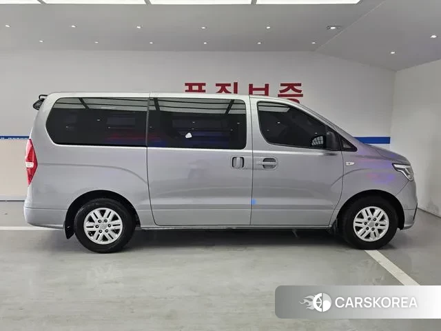 Hyundai The New Grand Starex id 3098239 из Кореи 16