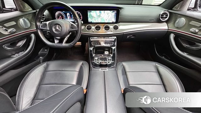 Mercedes-Benz E-Class W213 id 4698955 из Кореи 32