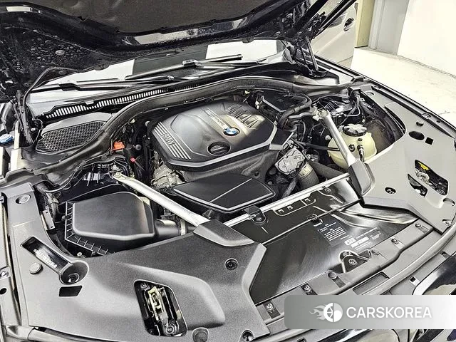 BMW 5 Series (G30) id 3607784 из Кореи 16