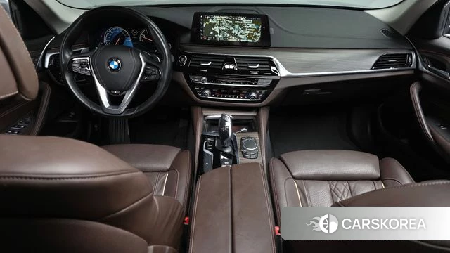 BMW 5 Series (G30) id 4642886 из Кореи 29