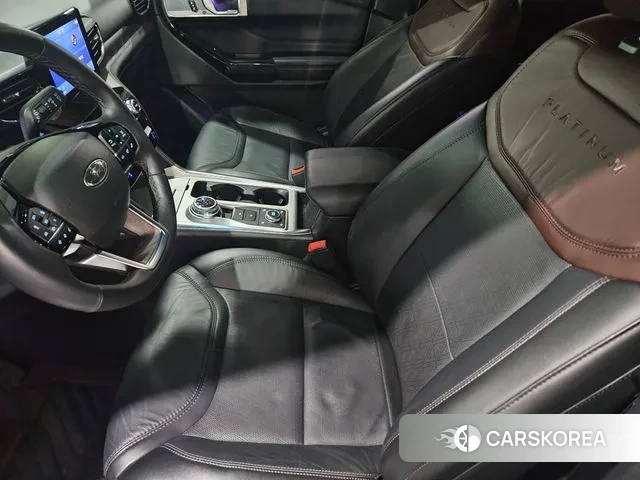 Ford Explorer 6th Generation 2022 Черный из Кореи, фото 6