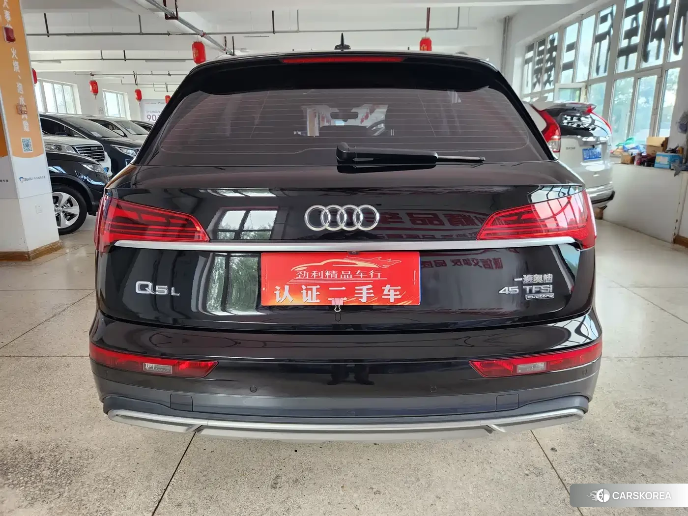 Audi Q5L 2022 Черный из Китая, фото 6
