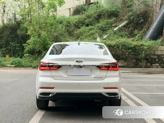 Ford Forrest id 4374607 из Китая 14