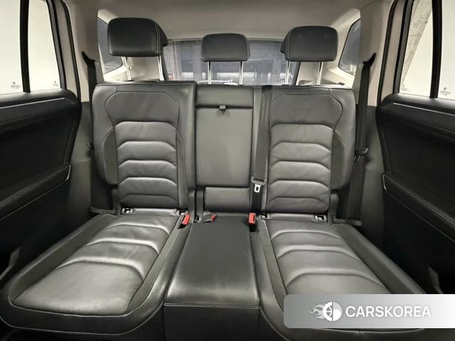 Volkswagen Tiguan L id 4329118 из Китая 13