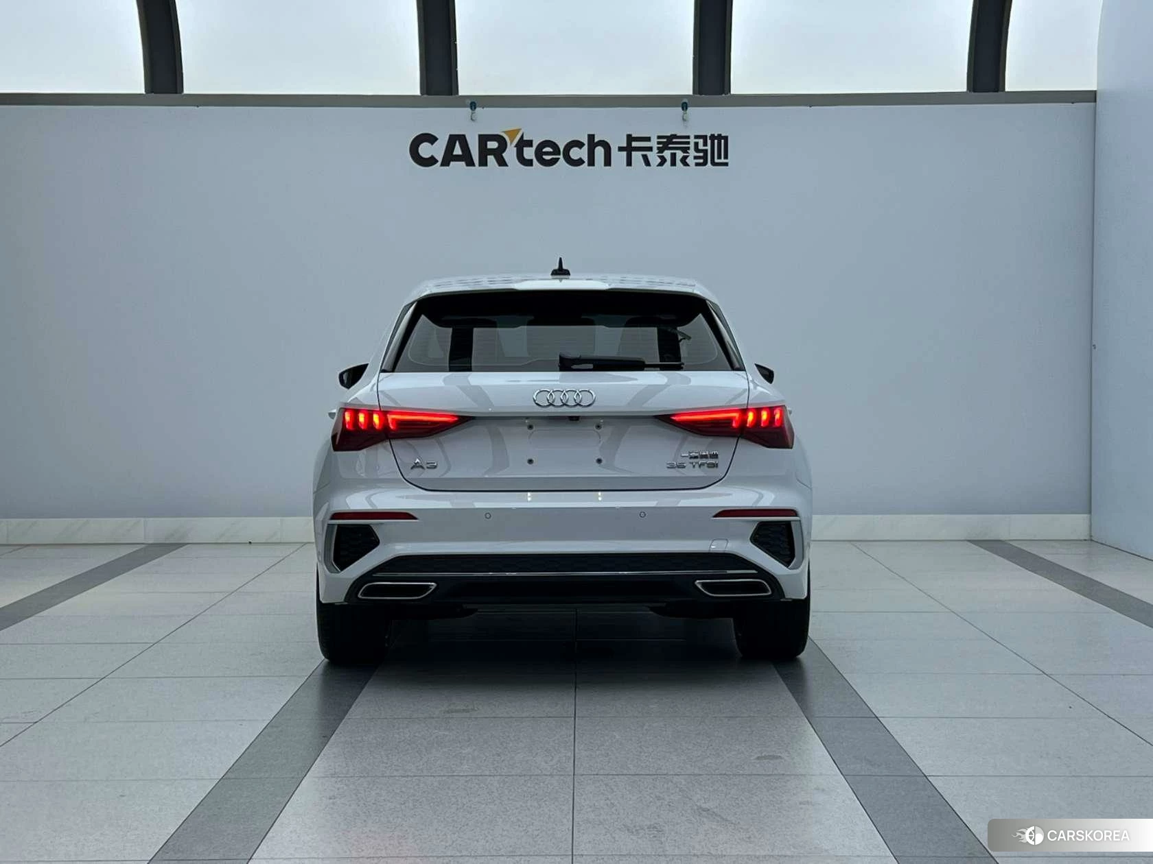 Audi A3 2023 Белый из Китая, фото 6