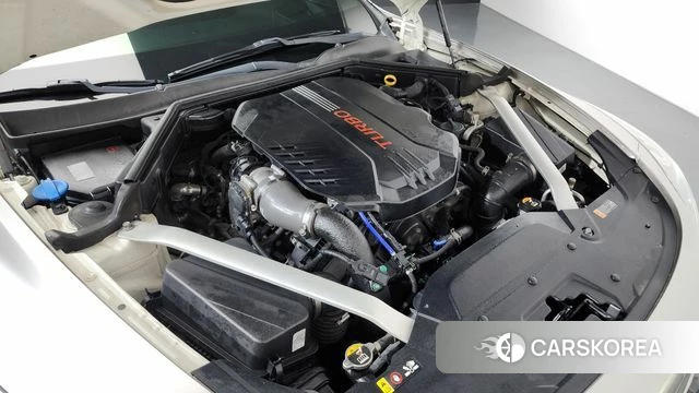 Kia Stinger id 3937145 из Кореи 16