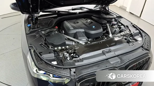 BMW 5 Series (G60) id 3477244 из Кореи 16