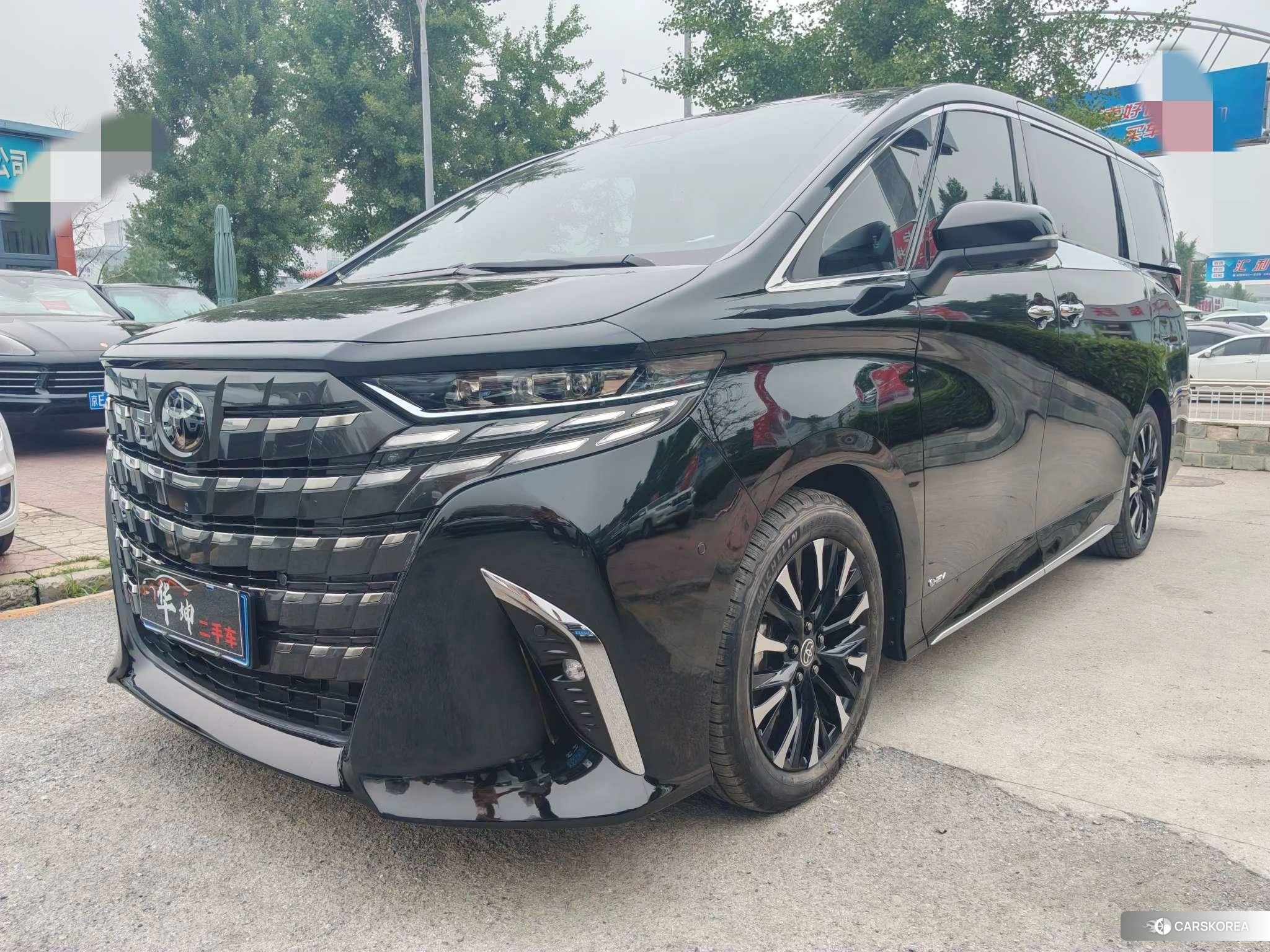 Toyota Elfa id 4473842 из Китая 17