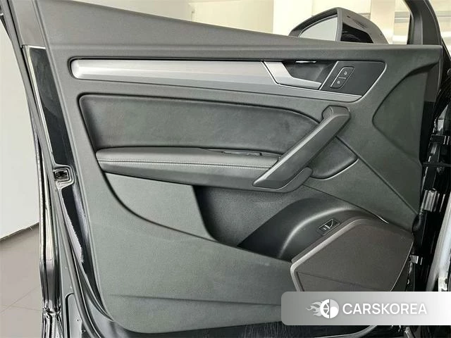 Audi Q5L id 4228503 из Китая 12