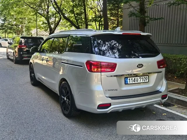 Kia The New Carnival id 2976827 из Кореи 16