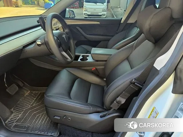 Tesla Model Y 2023 Белый из Кореи, фото 6