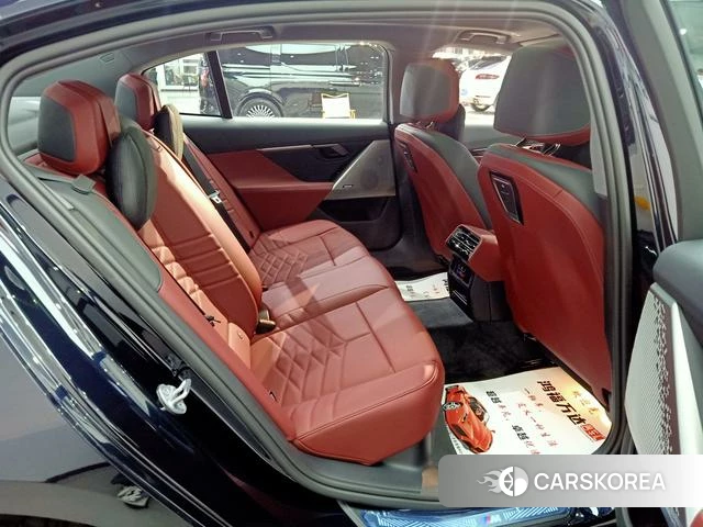 BMW i5 id 4213068 из Китая 23