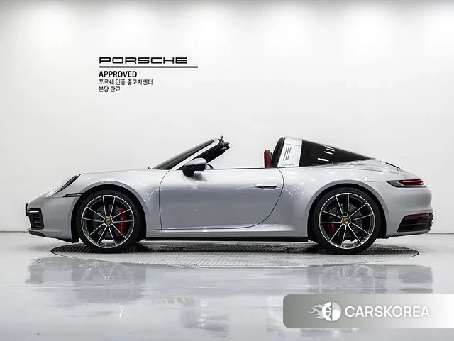 Porsche 911(992) id 3411824 из Кореи 16