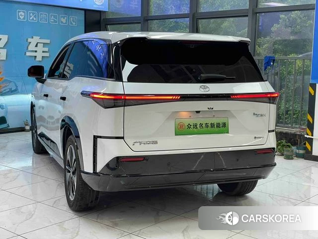 Toyota Platinum Wisdom 3X id 4262107 из Китая 11