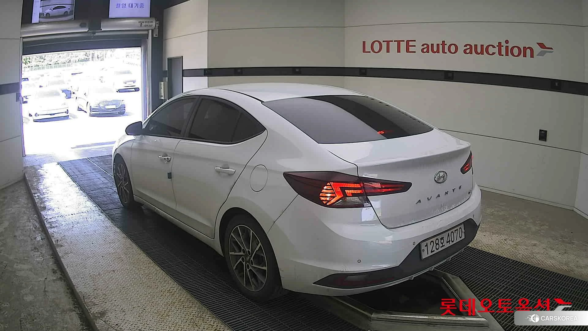 Hyundai Avante id 4289330 из Кореи 34