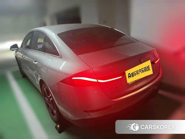 Roewe D7 DMH 2023 Темно-серый из Китая, фото 6