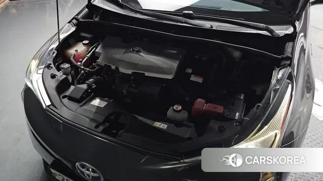 Toyota Prius 4th Generation id 3183202 из Кореи 16