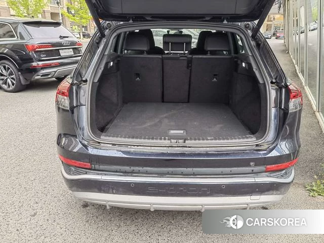 Audi Q4 e-tron 2025 Темно-серый из Китая, фото 6