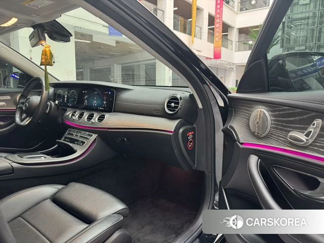 Mercedes-Benz E-class id 4261312 из Китая 16