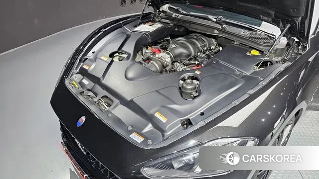 Maserati GranTurismo id 3018543 из Кореи 16