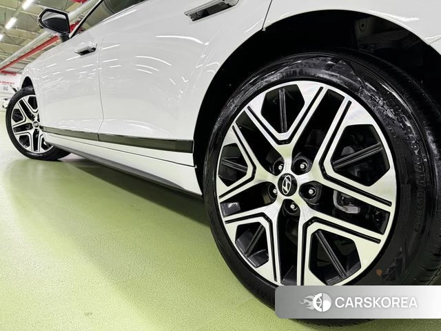 Hyundai Grandeur (GN7) id 4387851 из Кореи 16