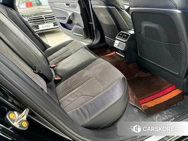 Audi A6L id 4258725 из Китая 14