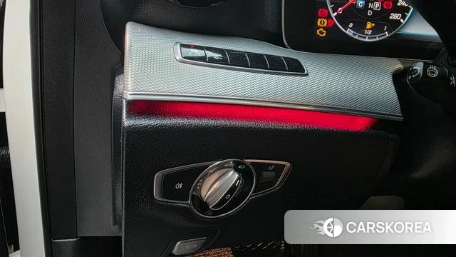 Mercedes-Benz E-Class W213 id 4637860 из Кореи 29