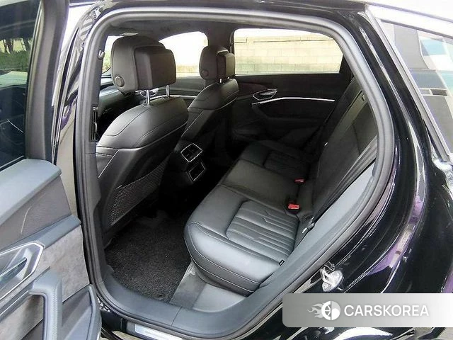 Audi e-Tron id 4550363 из Кореи 16