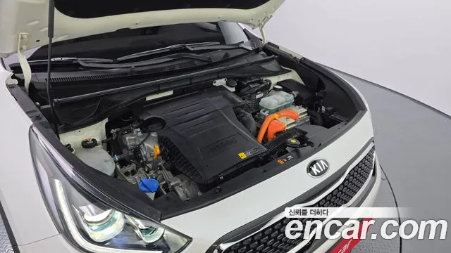 Kia Niro id 2700842 из Кореи 16