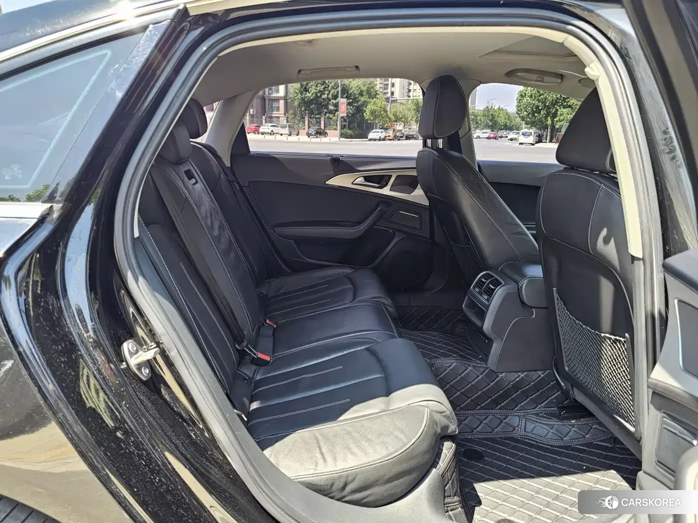 Audi A6L id 4547601 из Китая 9