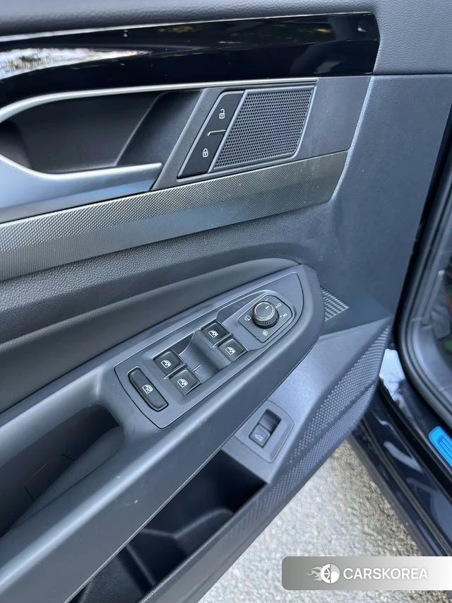 Volkswagen Passat id 4263865 из Китая 8