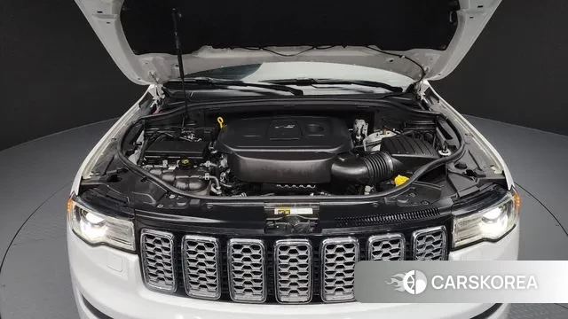 Jeep Grand Cherokee id 3509668 из Кореи 16