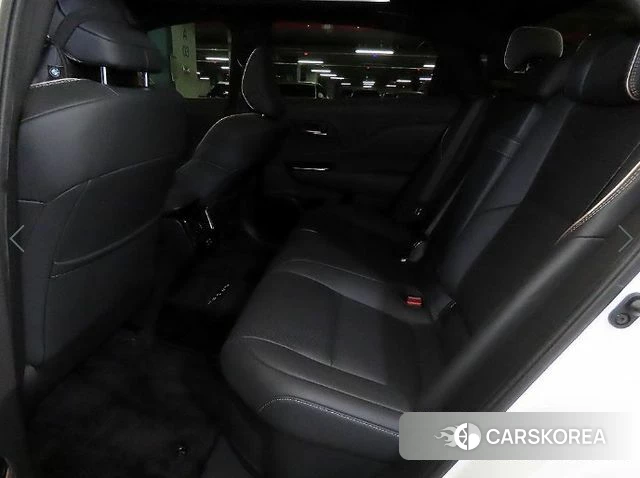 Toyota Crown Crossover id 4590895 из Кореи 15