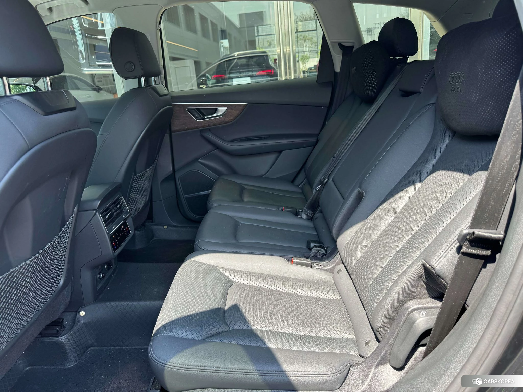 Audi Q7 2022 Черный из Китая, фото 6