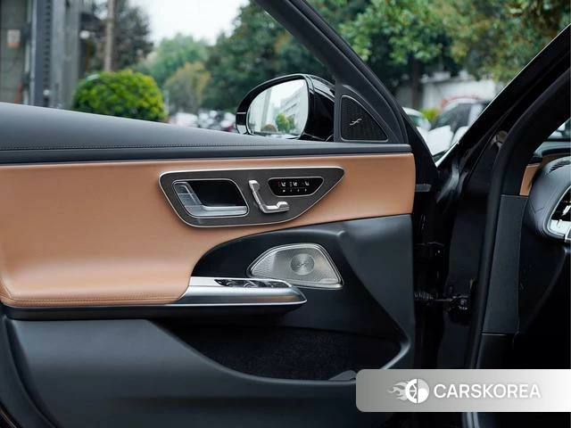Mercedes-Benz E-class id 4358897 из Китая 13