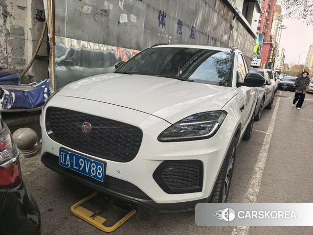 Jaguar E-PACE 2024 Белый из Китая, фото 6