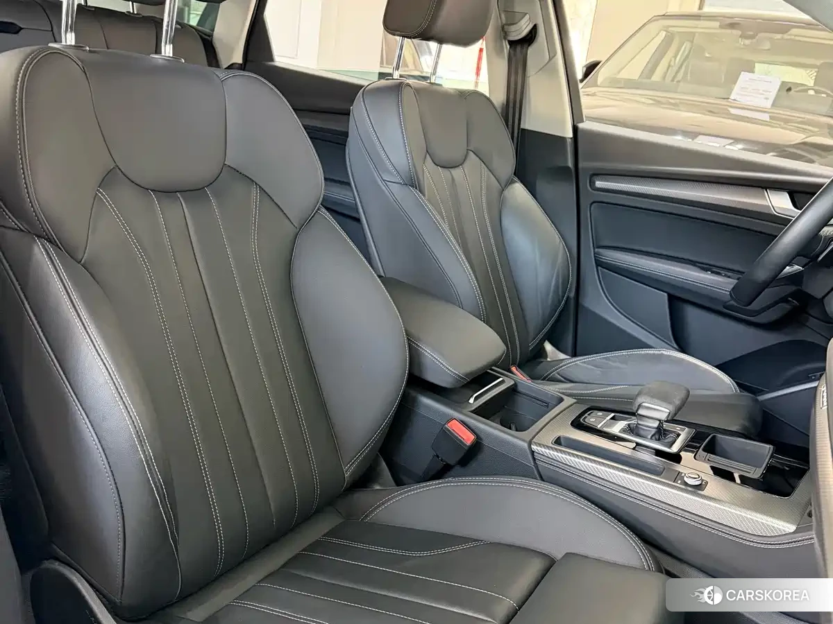 Audi Q5L id 4548111 из Китая 8