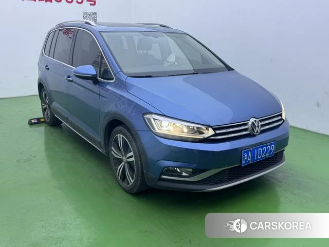 Volkswagen Touran L id 4211444 из Китая 6