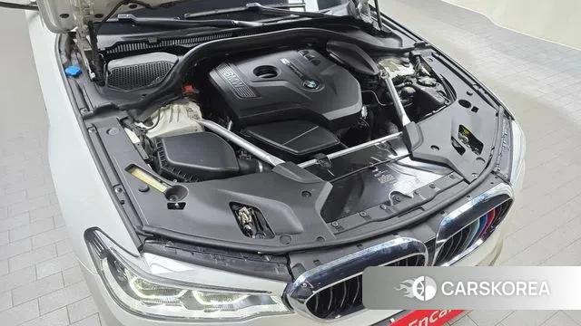 BMW 5 Series (G30) id 3009421 из Кореи 16