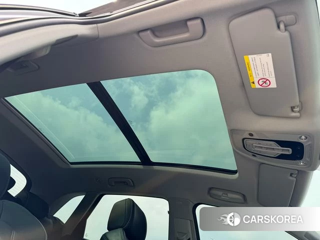 Audi Q5L id 3857940 из Китая 26