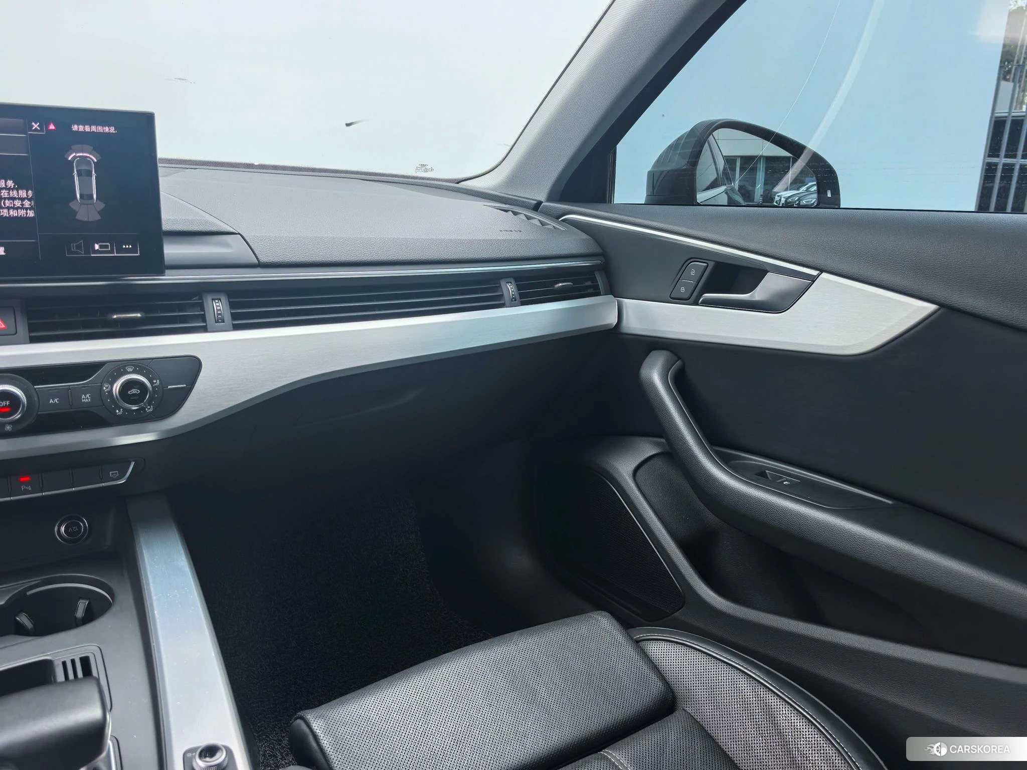 Audi A4L id 4455072 из Китая 14
