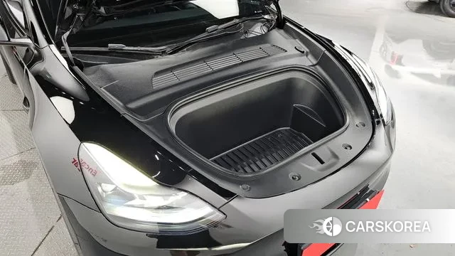 Tesla Model Y id 2959922 из Кореи 16