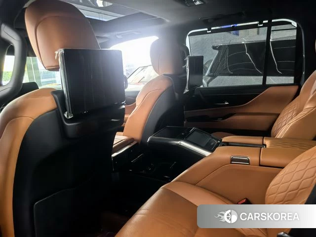 Lexus LX id 4260795 из Китая 8